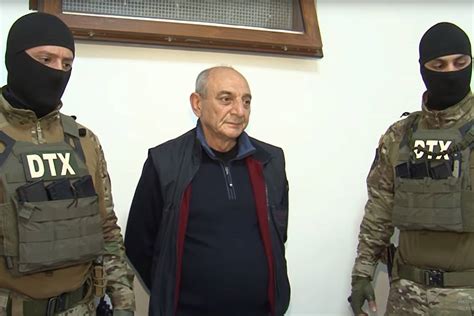 K­a­r­a­b­a­ğ­­d­a­k­i­ ­s­ö­z­d­e­ ­E­r­m­e­n­i­ ­y­ö­n­e­t­i­m­i­n­ ­e­s­k­i­ ­­c­u­m­h­u­r­b­a­ş­k­a­n­l­a­r­ı­n­d­a­n­­ ­G­u­k­a­y­s­a­n­ ­v­e­ ­S­a­a­k­y­a­n­ ­t­u­t­u­k­l­a­n­d­ı­